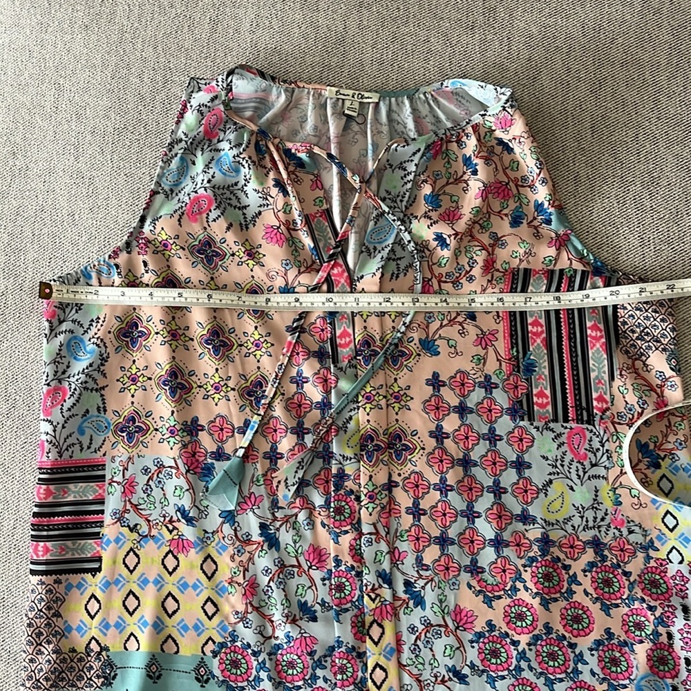 Emma & Olivia Print Sleeveless Top • L - Picture 5 of 6
